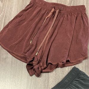 Lululemon Principal Dancer Cupro shorts Sz 4